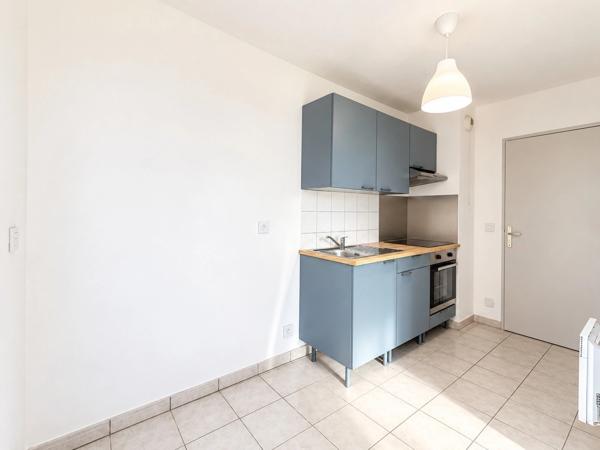 Appartement  T3 de 68 m², terrasse, ascenseur et garage GRASSE (06)