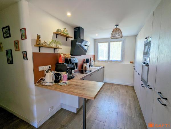 Appartement T4 rénové avec balcon, garage et cave