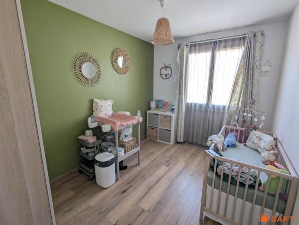 Appartement T4 rénové avec balcon, garage et cave