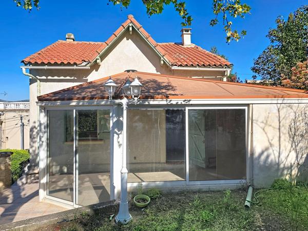 Petite maison de 60 m2 habitable et sa véranda de 20 m2 sur 280 m2 de terrain