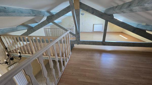 Petite maison de 60 m2 habitable et sa véranda de 20 m2 sur 280 m2 de terrain