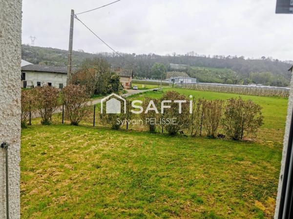 Volumes généreux, dépendances rares, cadre sans vis-à-vis : un bien qui offre de vraies possibilités de vie et de projet.