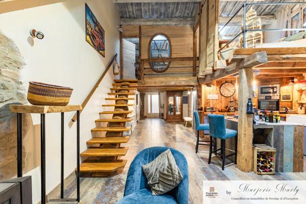 Vente Loft sur garage - Montbrun Des Corbieres (11700) - 5 pièce(s) - 175 m2 -  235 000