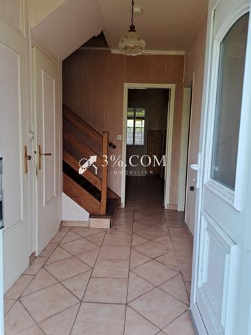 Maison
                                                                                                                                                                                                                                                                                                                        6 pièce(s)                                                                                                                                                                                                          3 chambre(s)                                                                                                                                                                                                          83.38  m²