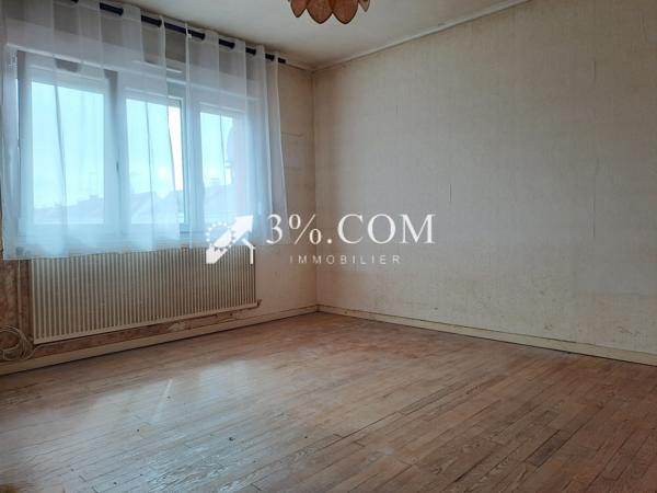 Maison
                                                                                                                                                                                                                                                                                                                        6 pièce(s)                                                                                                                                                                                                          3 chambre(s)                                                                                                                                                                                                          83.38  m²