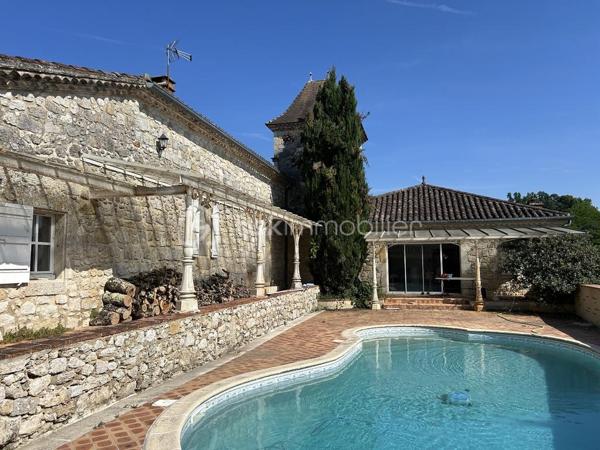 Maison de 332 m²