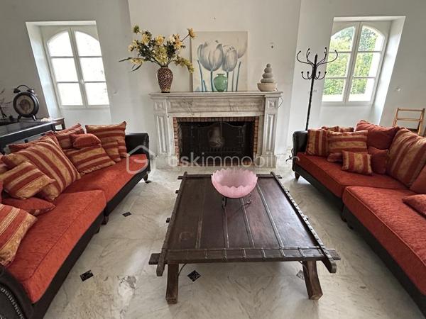Maison de 332 m²