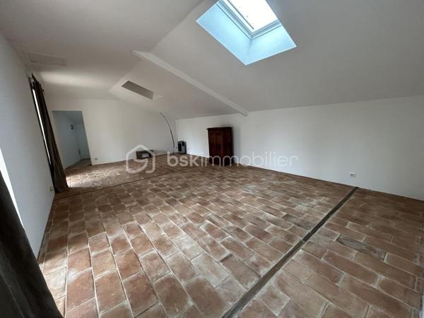 Maison de 332 m²