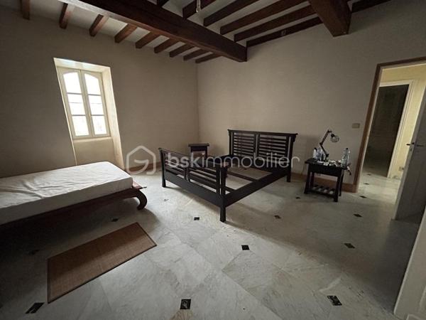Maison de 332 m²