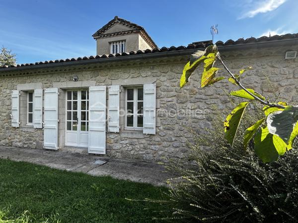 Maison de 332 m²