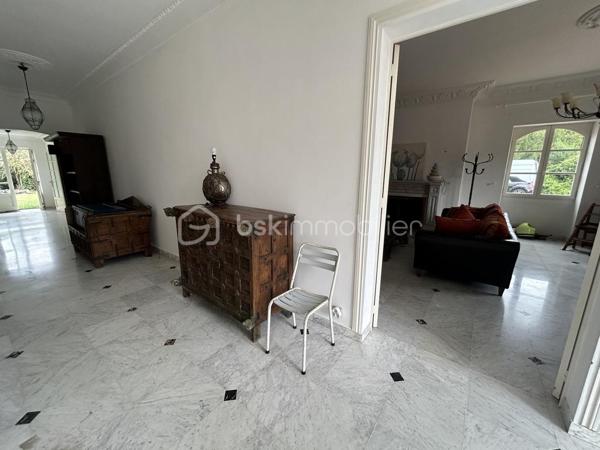 Maison de 332 m²