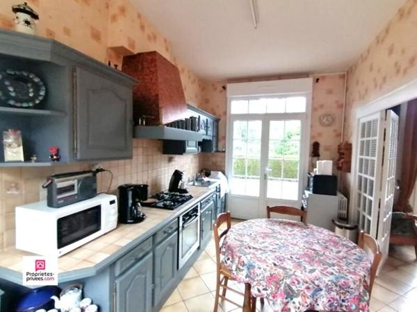 JUVIGNY SOUS ANDAINES (61140) proximité station thermale de  BAGNOLES DE L'ORNE , ANCIENNE GARE FERROVIAIRE  5 pièces, 3 chambres, 100 m2 environ, PRIX 96 300, honoraires 7% à la charge de l'acquéreur soit 90 000 hors honorairess