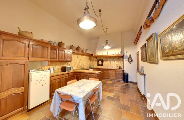 Immeuble à vendre 3 806 m² Passa