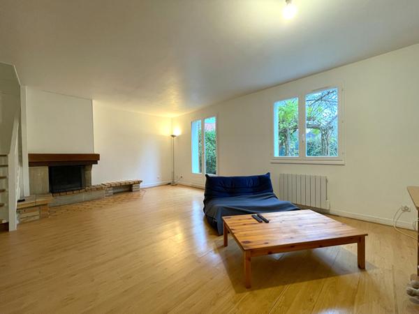 Spacieux Pavillon 6 pièces avec terrasse ensoleillée