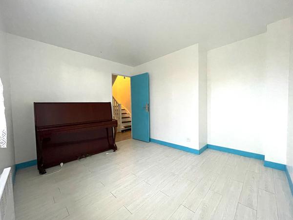 Spacieux Pavillon 6 pièces avec terrasse ensoleillée