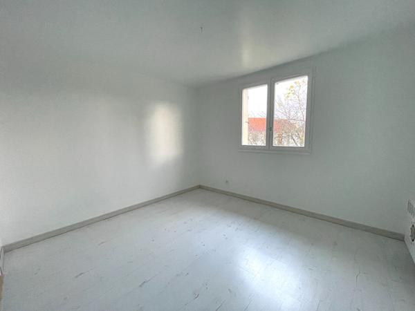 Spacieux Pavillon 6 pièces avec terrasse ensoleillée