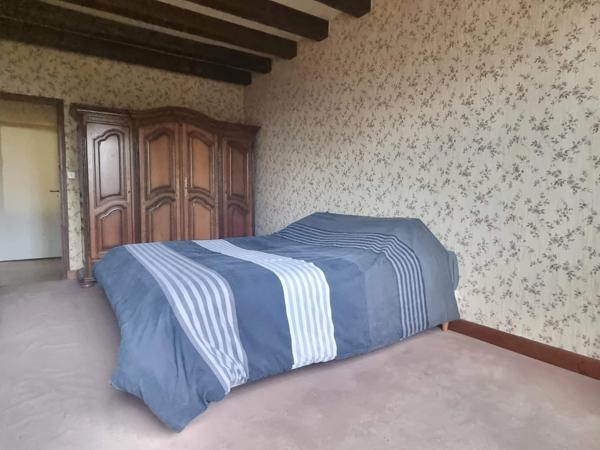Albussac- Beynat -Grande maison sur 3000 m2 terrain