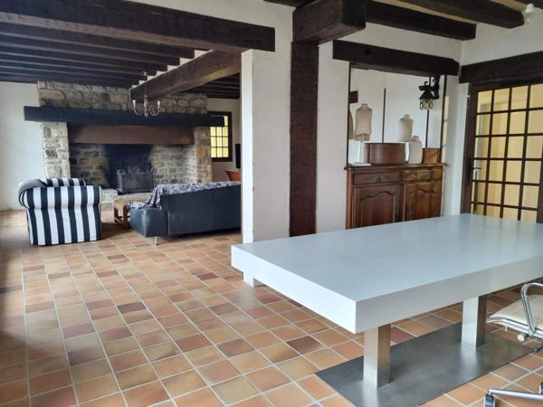 Albussac- Beynat -Grande maison sur 3000 m2 terrain