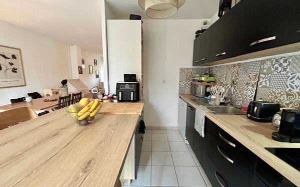 Maison à vendre    4 pièces • 79 m2 La Chapelle-Saint-Aubin