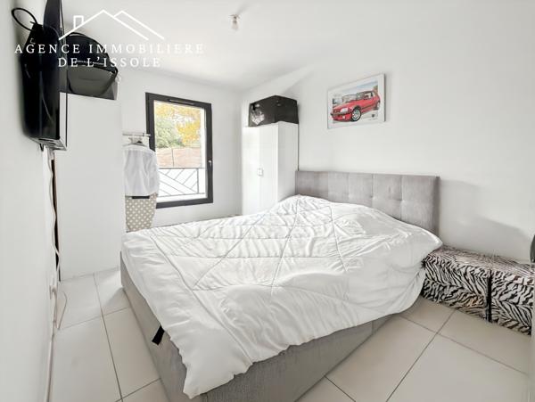 Sainte-Anastasie-sur-Issole (83136) Maison de plain-pied de 2024, 90m², 3 chambres, 700m² de terrain