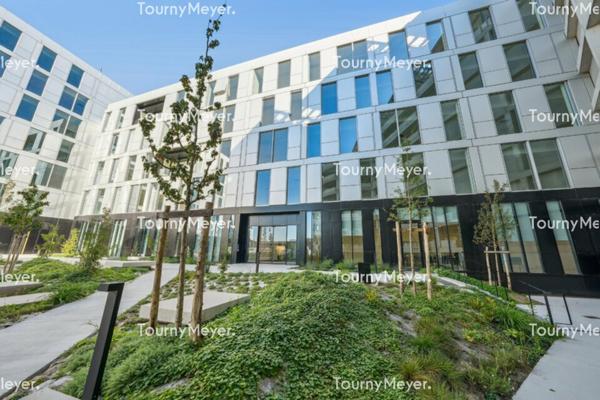 BUREAUX A VENDRE OU A LOUER - BORDEAUX RAVEZIES
