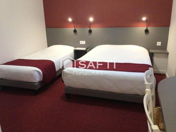 Actif immobilier rare en station thermale dynamique, alliant charme, rentabilité et fort potentiel de valorisation.