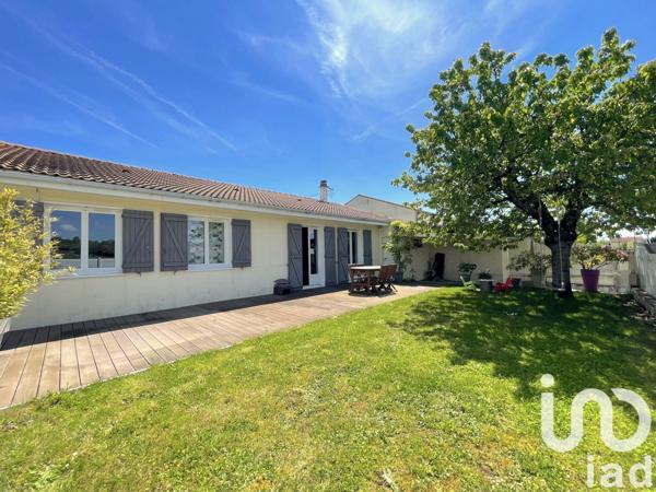 Maison 5 pièces de 120 m² à Châteaugay (63119)