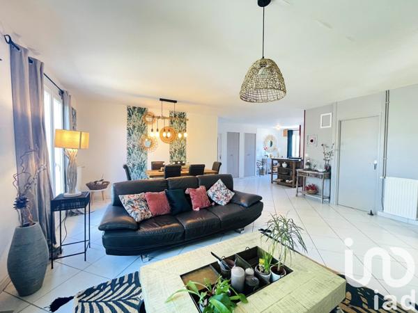 Maison 5 pièces de 120 m² à Châteaugay (63119)