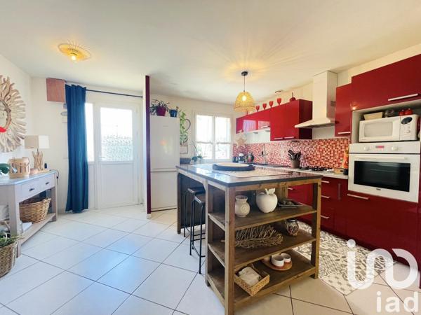 Maison 5 pièces de 120 m² à Châteaugay (63119)