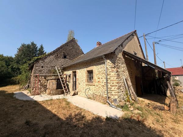 Ensemble de 2 maisons à restaurer + grange 26 500 €