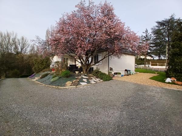 À vendre - Maison, 5 pièces située à Montval-sur-Loir (72500)