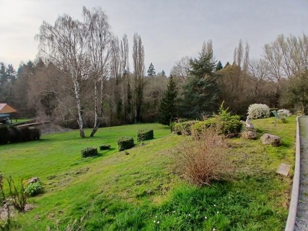 À vendre - Maison, 5 pièces située à Montval-sur-Loir (72500)