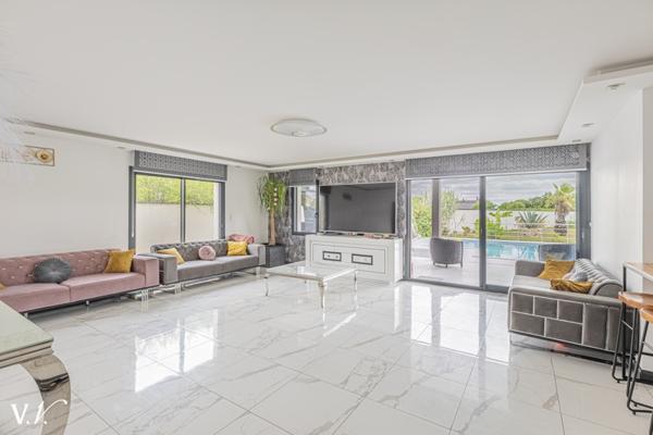 Maison à vendre 595 000 € Joué-lès-Tours 5 p 186 m² DPE A