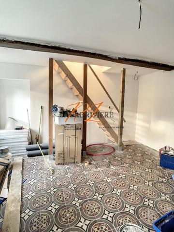 Immeuble proche Montebello avec TRAVAUX