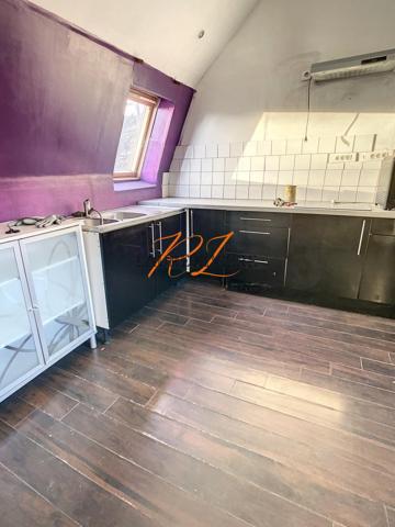 Immeuble proche Montebello avec TRAVAUX