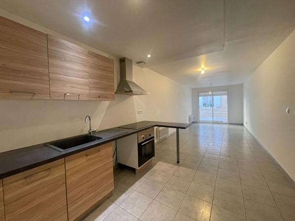 Appartement T3 + garage centre Saint Cannat