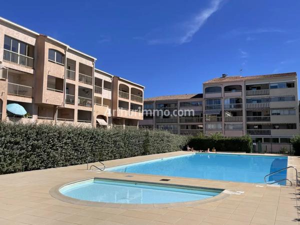Vente                                                      Appartement
                        
                     2 pièces                      25 m2                     à Sainte-Maxime