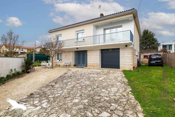 Maison à vendre |  Soyaux |  5 pièces | 156 m²