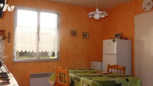 LA MEILLERAIE TILLAY, MAISON D'HABITATION DE PLAIN-PIED DE 116 M² HABITABLES.