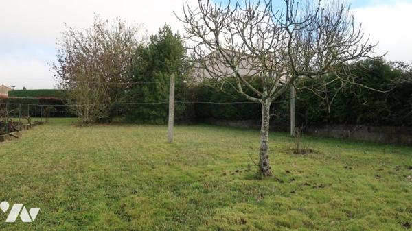 LA MEILLERAIE TILLAY, MAISON D'HABITATION DE PLAIN-PIED DE 116 M² HABITABLES.