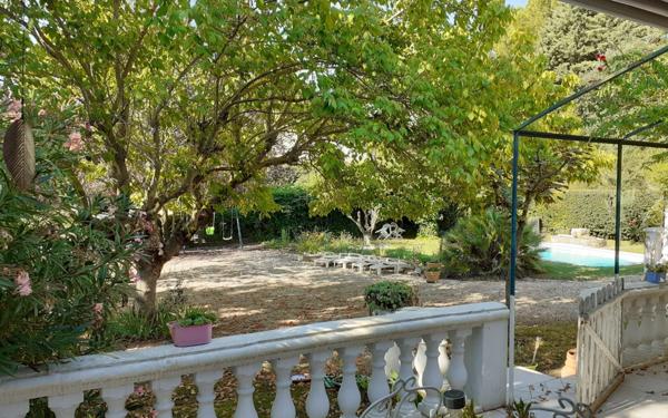 Maison à vendre    7 pièces • 186 m2 La Tour-d'Aigues
