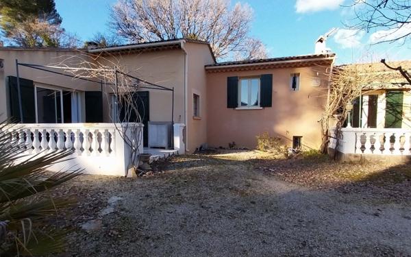 Maison à vendre    7 pièces • 186 m2 La Tour-d'Aigues