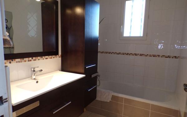 Maison à vendre    7 pièces • 186 m2 La Tour-d'Aigues