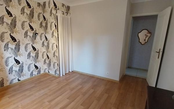 Maison à vendre    7 pièces • 186 m2 La Tour-d'Aigues