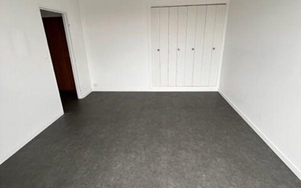 Appartement à louer    1 pièce •  Rosny-sous-Bois