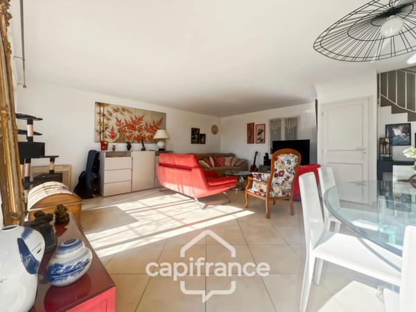 Appartement à vendre 5 pièces HYERES (83), Magnifique appartement duplex comme une maison, Terrasse de 65m2