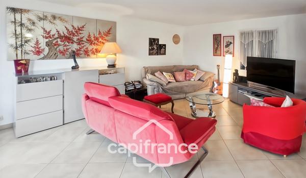 Appartement à vendre 5 pièces HYERES (83), Magnifique appartement duplex comme une maison, Terrasse de 65m2