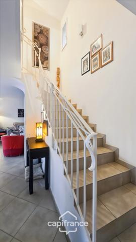 Appartement à vendre 5 pièces HYERES (83), Magnifique appartement duplex comme une maison, Terrasse de 65m2