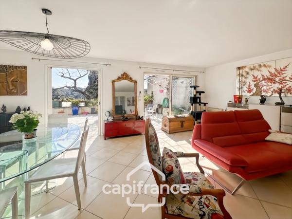 Appartement à vendre 5 pièces HYERES (83), Magnifique appartement duplex comme une maison, Terrasse de 65m2
