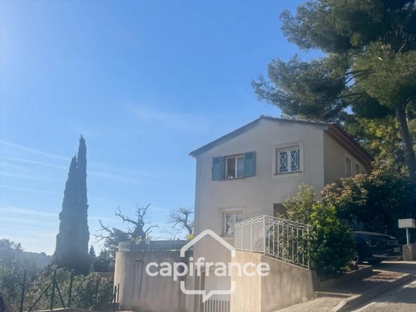 Appartement à vendre 5 pièces HYERES (83), Magnifique appartement duplex comme une maison, Terrasse de 65m2